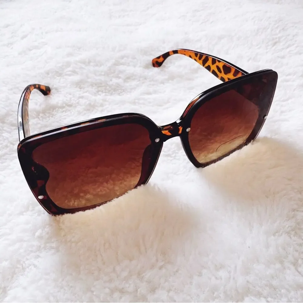 Abby Tortoise Brown Square Frame Sunglasses - Picture 7 of 10
